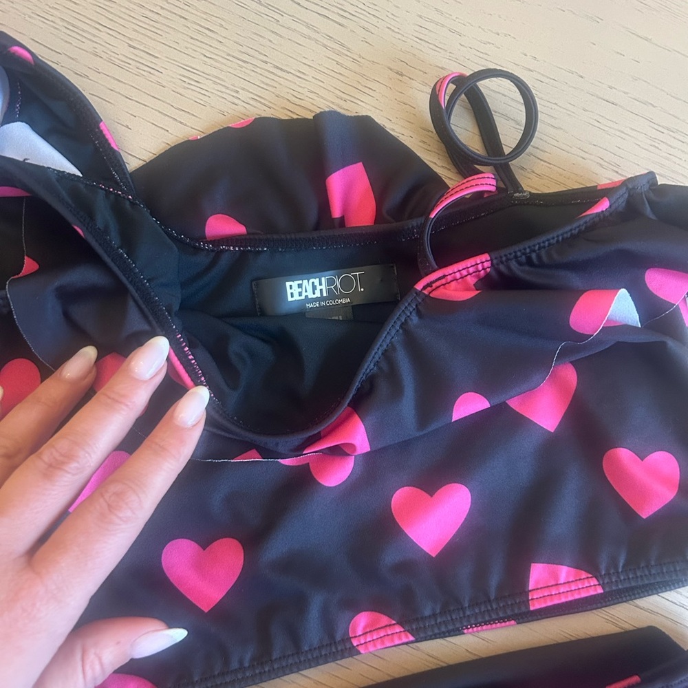 Girls size 13/14 high waisted heart swimsuit - Picture 3 of 3